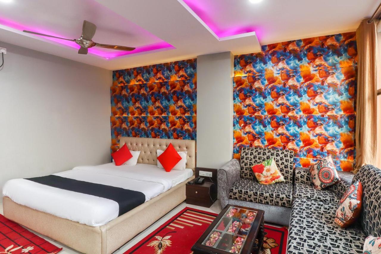 Capital O 70631 Hotel Dwarka International Darbhanga Exterior foto